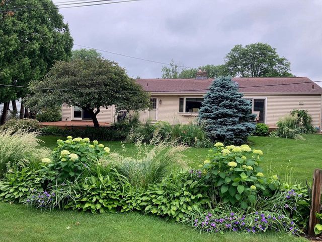 7003 Park Circle, Middleton, WI 53562