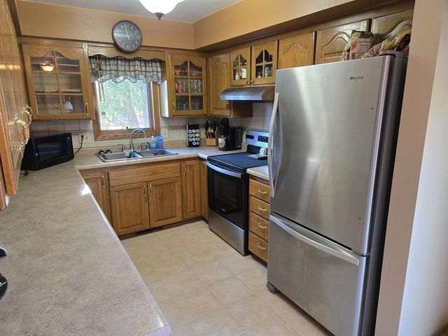 7003 Park Circle, Middleton, WI 53562