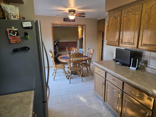 7003 Park Circle, Middleton, WI 53562