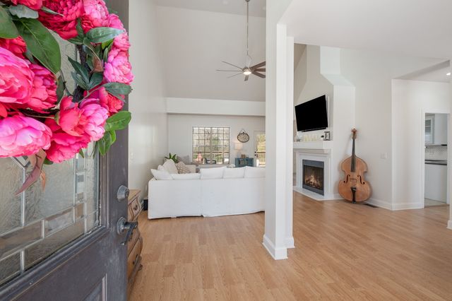 1604 Becca Ln, Columbia, TN 38401