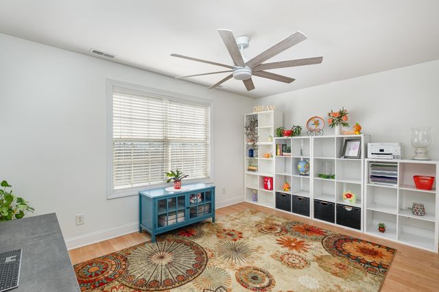 1604 Becca Ln, Columbia, TN 38401