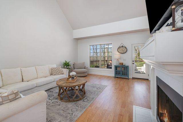 1604 Becca Ln, Columbia, TN 38401