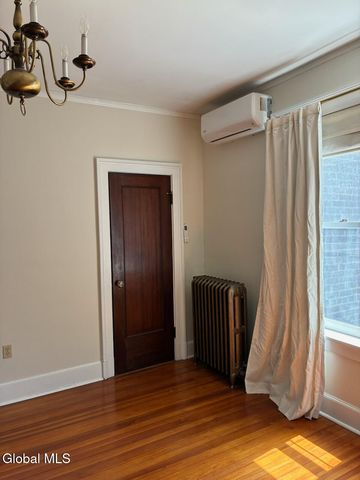140 Chestnut Street, Albany, NY 12210