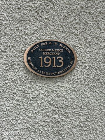 140 Chestnut Street, Albany, NY 12210