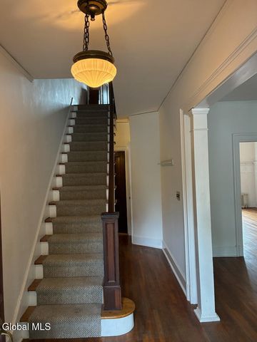 140 Chestnut Street, Albany, NY 12210