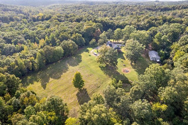 554 Hayes Ridge Rd, Indian Mound, TN 37079