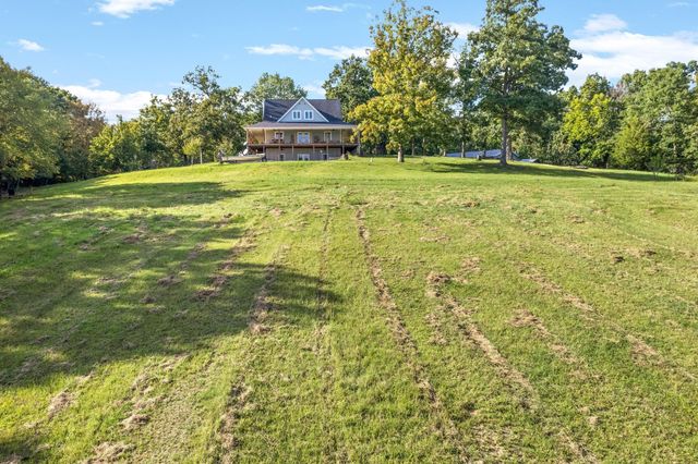 554 Hayes Ridge Rd, Indian Mound, TN 37079