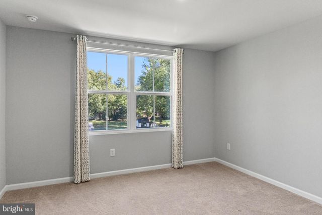 2 COMFORT RD, Williamstown, NJ 08094