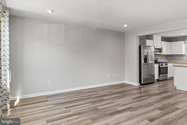 2 COMFORT RD, Williamstown, NJ 08094