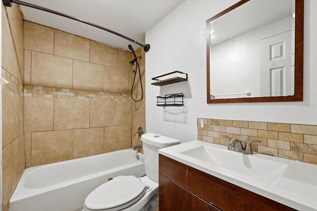 1919 QUINCY STREET S, St Petersburg, FL 33711