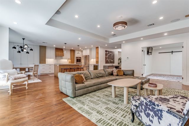 7838 Southwestern Boulevard, Dallas, TX 75225