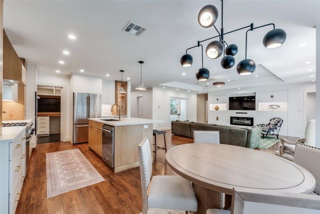 7838 Southwestern Boulevard, Dallas, TX 75225