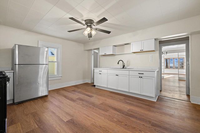 6036 3rd AVENUE, Kenosha, WI 53143