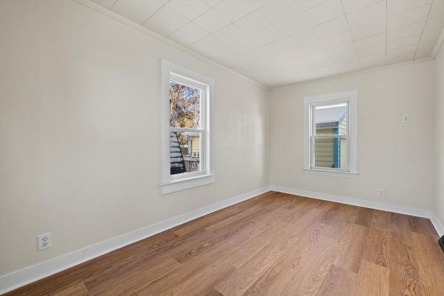 6036 3rd AVENUE, Kenosha, WI 53143