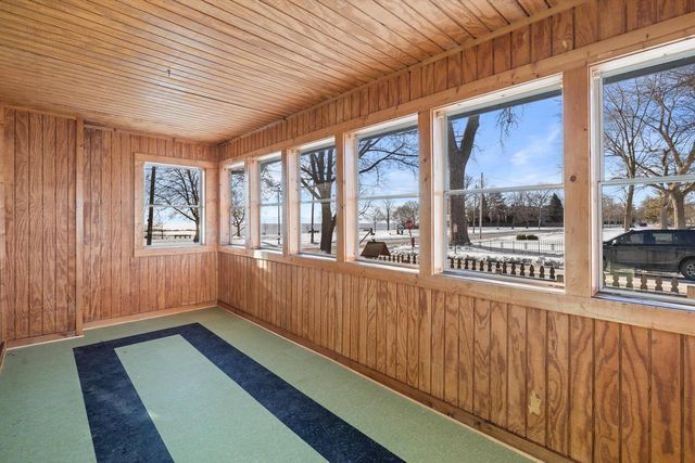 6036 3rd AVENUE, Kenosha, WI 53143