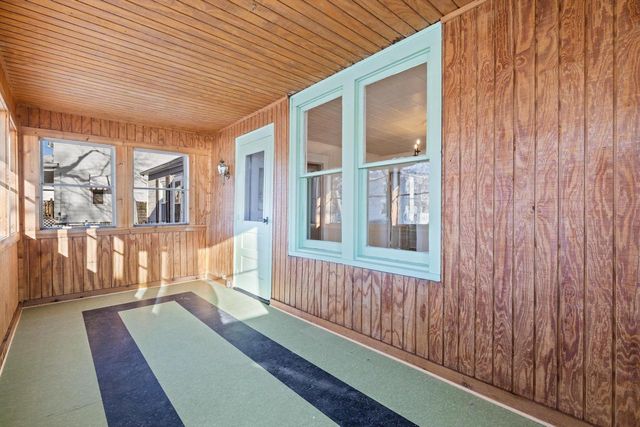 6036 3rd AVENUE, Kenosha, WI 53143