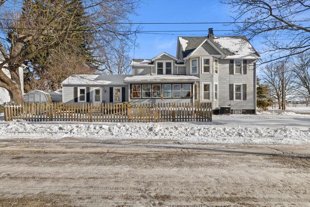 6036 3rd AVENUE, Kenosha, WI 53143