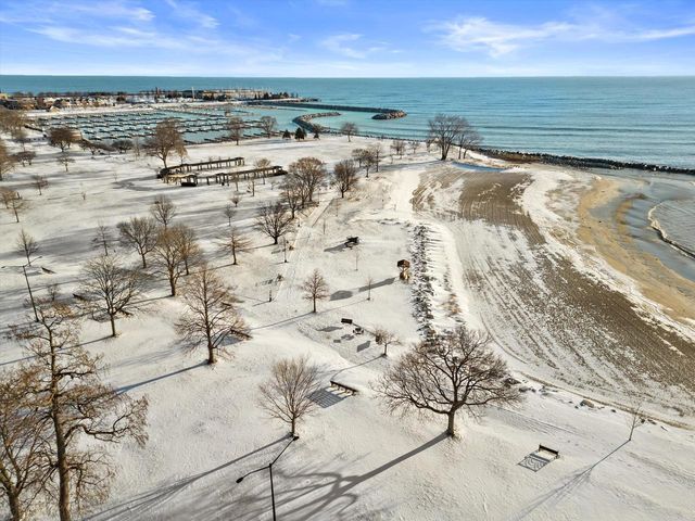 6036 3rd AVENUE, Kenosha, WI 53143