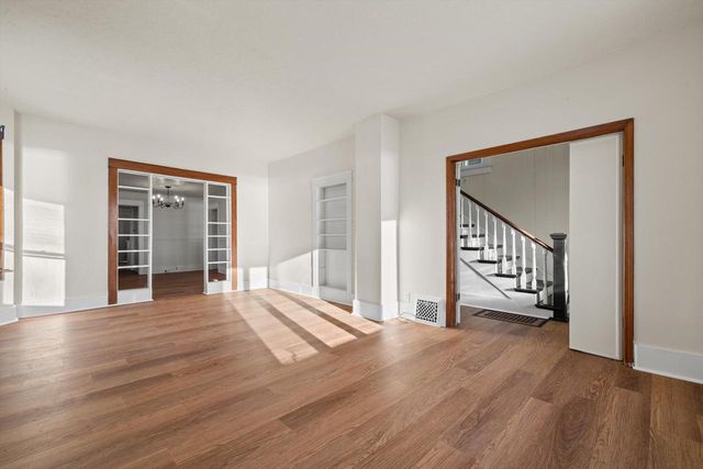 6036 3rd AVENUE, Kenosha, WI 53143