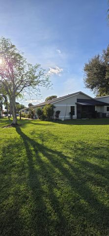 4327 Willow Brook Circle, West Palm Beach, FL 33417