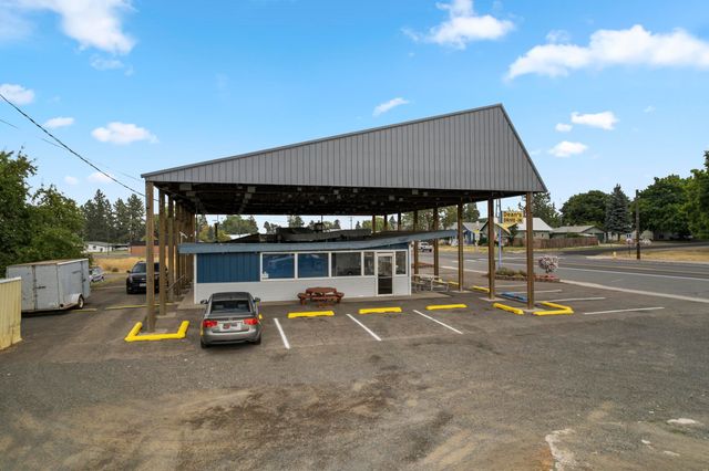 210 W Broadway Ave, Reardan, WA 99029
