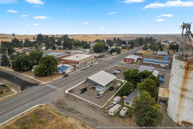210 W Broadway Ave, Reardan, WA 99029