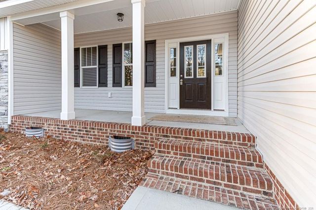 9416 Nc 27 W, Lillington, NC 27546