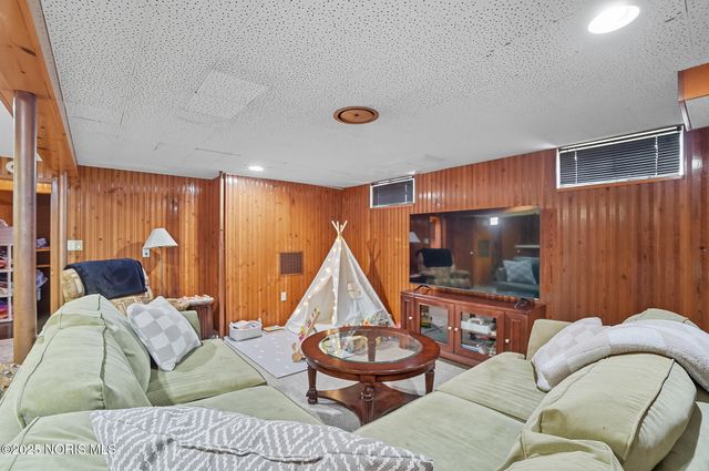 4440 Woodmont Road, Toledo, OH 43613