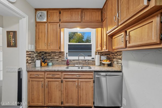 4440 Woodmont Road, Toledo, OH 43613