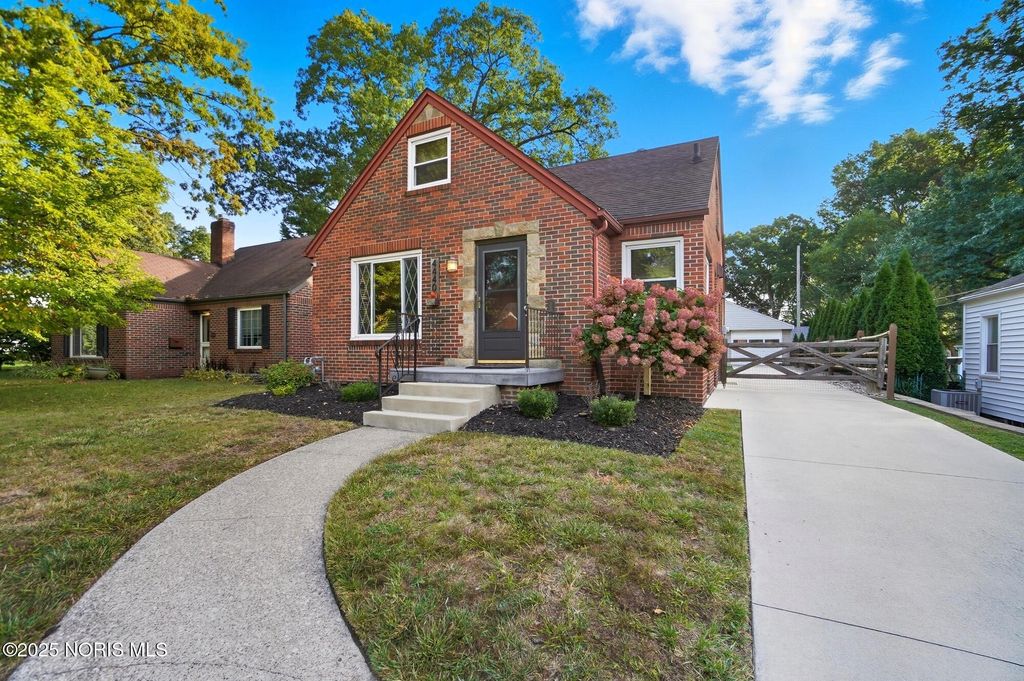 4440 Woodmont Road, Toledo, OH 43613