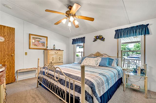 225 Nicholson Cove Road, Seneca, SC 29672