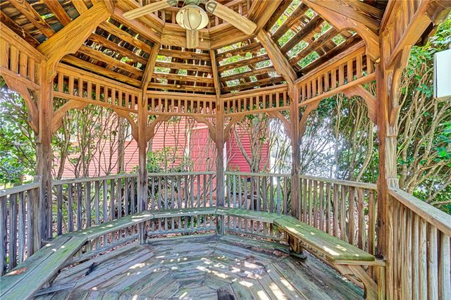 225 Nicholson Cove Road, Seneca, SC 29672