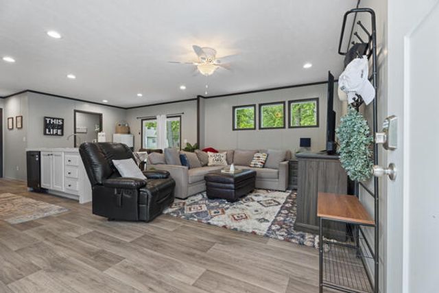 31314 Wildwood Circle, Cleora, OK 74331