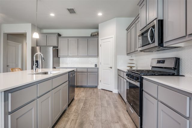 5267 Mountain View Drive, Krum, TX 76249