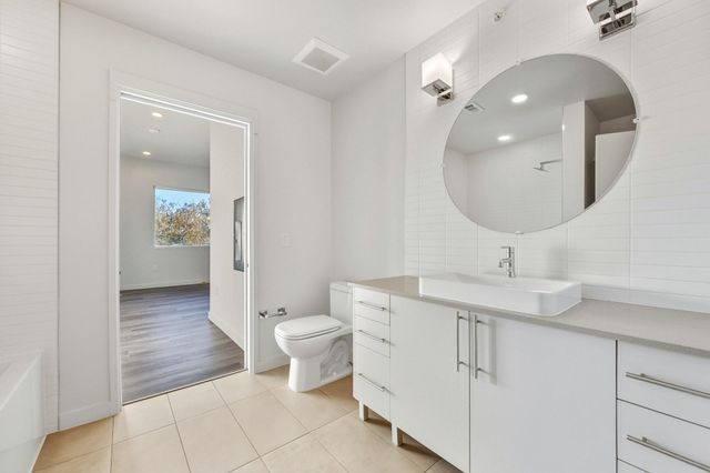 4004 Banister Ln LN 310, Austin, TX 78704