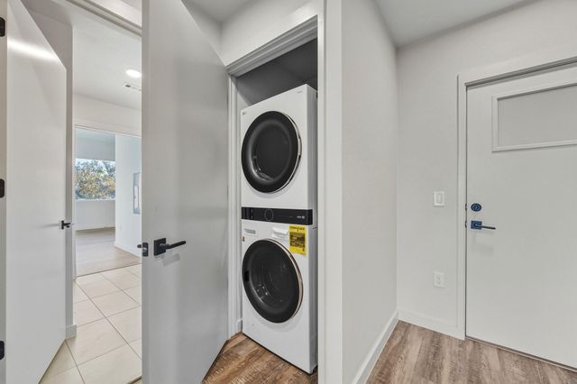 4004 Banister Ln LN 310, Austin, TX 78704