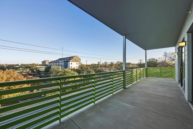 4004 Banister Ln LN 310, Austin, TX 78704