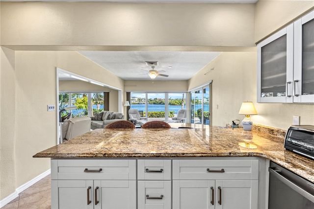 1320 MOONMIST DRIVE B-11, Sarasota, FL 34242