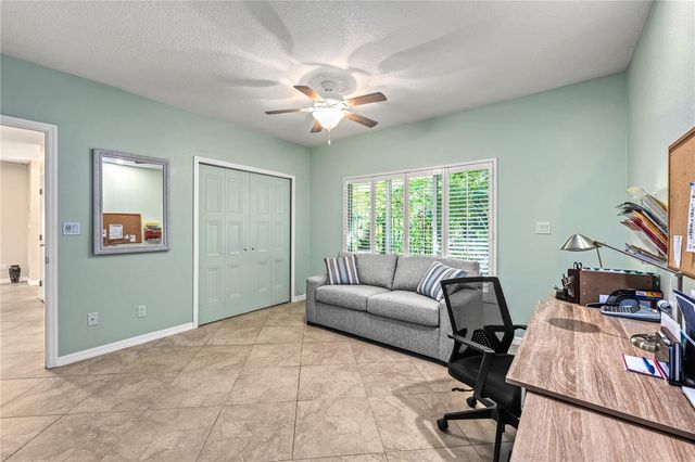 1320 MOONMIST DRIVE B-11, Sarasota, FL 34242