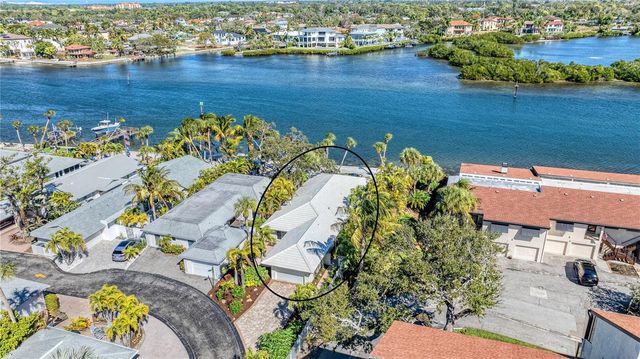 1320 MOONMIST DRIVE B-11, Sarasota, FL 34242