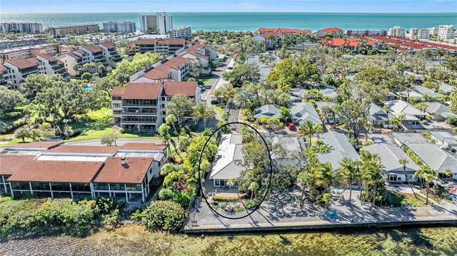 1320 MOONMIST DRIVE B-11, Sarasota, FL 34242