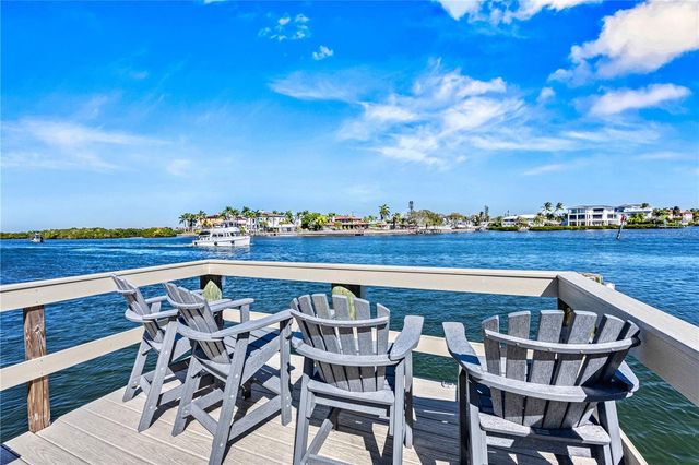 1320 MOONMIST DRIVE B-11, Sarasota, FL 34242