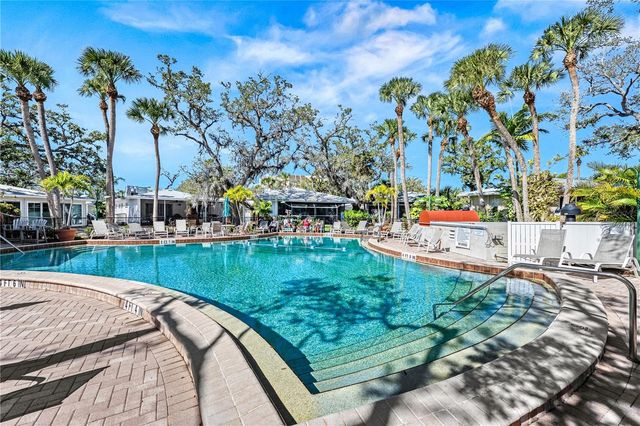 1320 MOONMIST DRIVE B-11, Sarasota, FL 34242