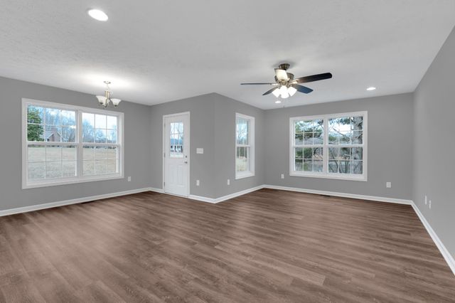 1332 Carter Blake Road, Tullahoma, TN 37388