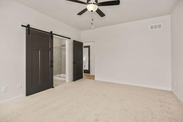1600 Cottonwood Creek Avenue 9, Kearney, MO 64060