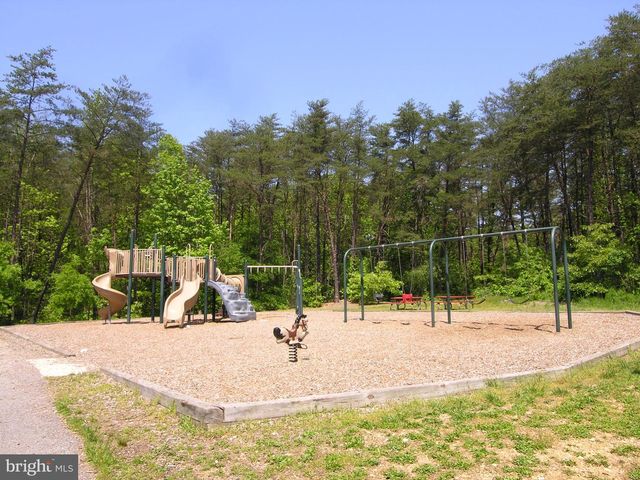 6380 MICHAEL ROBERT DR, Springfield, VA 22150