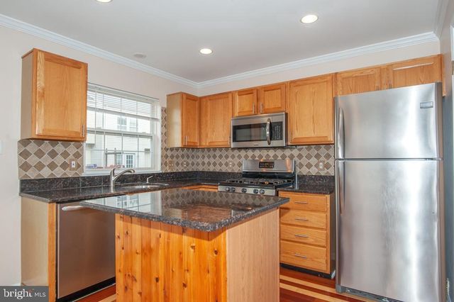 6380 MICHAEL ROBERT DR, Springfield, VA 22150