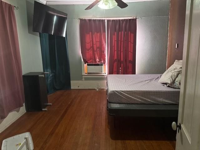 517 Giddings ST, Lexington, TX 78947