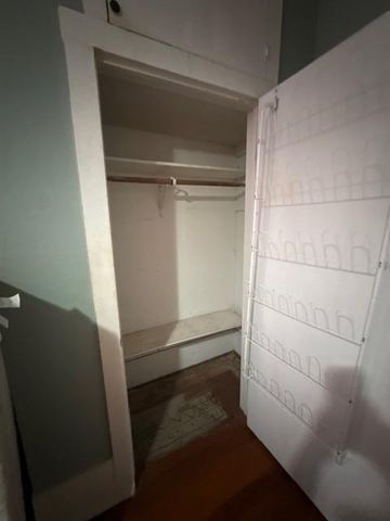 517 Giddings ST, Lexington, TX 78947