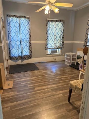 517 Giddings ST, Lexington, TX 78947